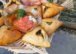 פטאייר – מאפה ערבי במילוי ירוקים עונתיים וסומאק